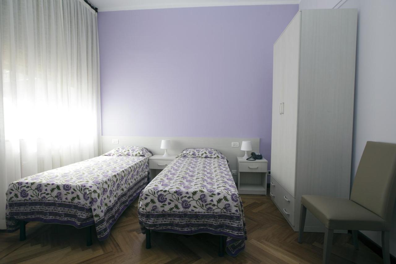 Italy Inn Genua Zimmer foto